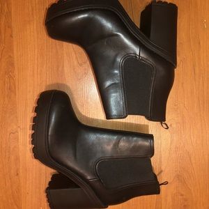 Faux leather bootie